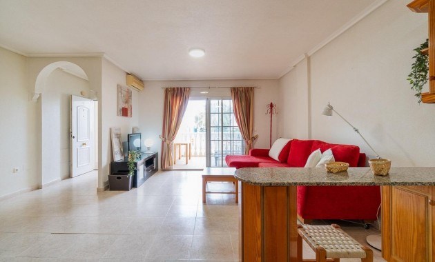 Resale - Flat -
Algorfa