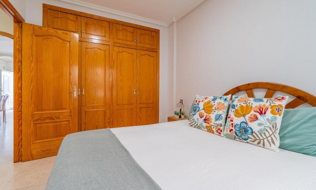 Resale - Flat -
Algorfa