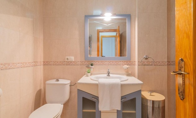 Resale - Flat -
Algorfa