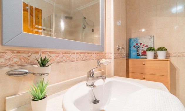 Resale - Flat -
Algorfa