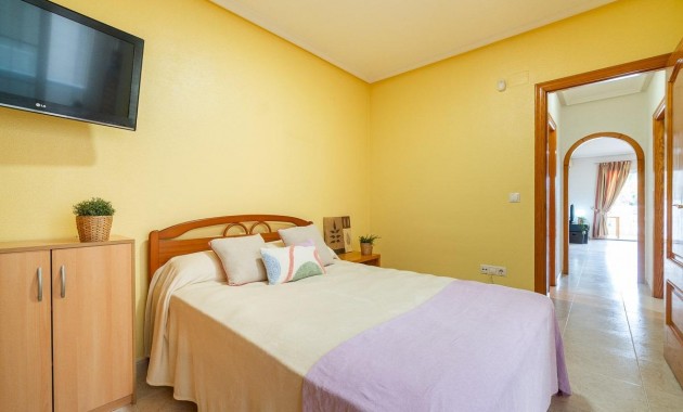 Resale - Flat -
Algorfa