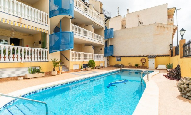 Resale - Flat -
Algorfa