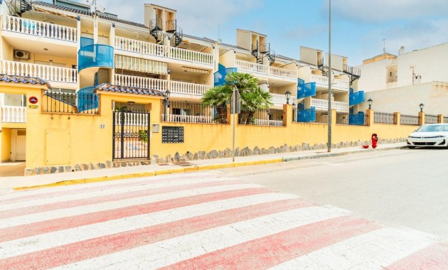 Resale - Flat -
Algorfa