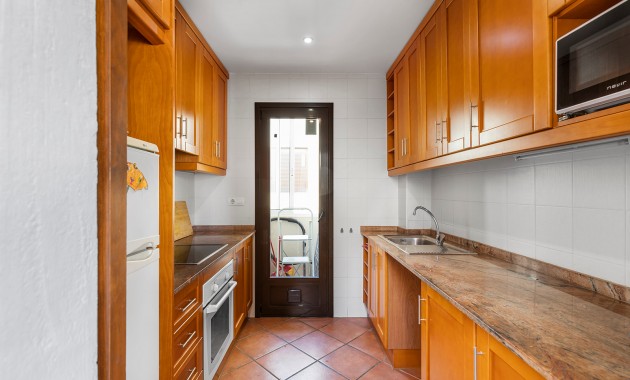Resale - Wohnung -
Torrevieja - Los altos