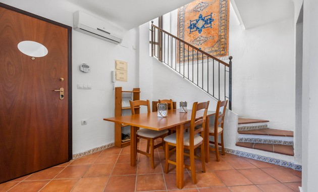 Resale - Wohnung -
Torrevieja - Los altos
