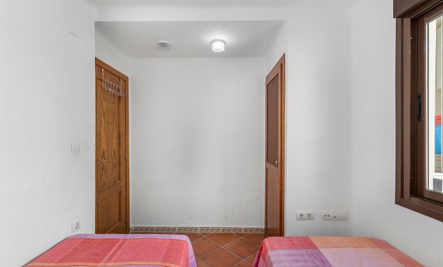 Resale - Wohnung -
Torrevieja - Los altos