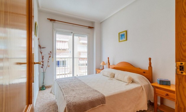 Resale - Wohnung -
Torrevieja - Centro