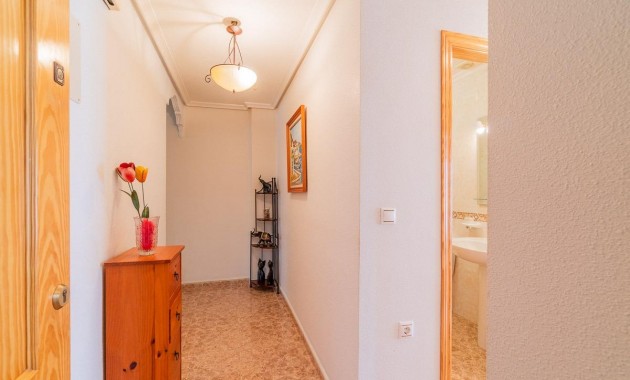 Resale - Wohnung -
Torrevieja - Centro