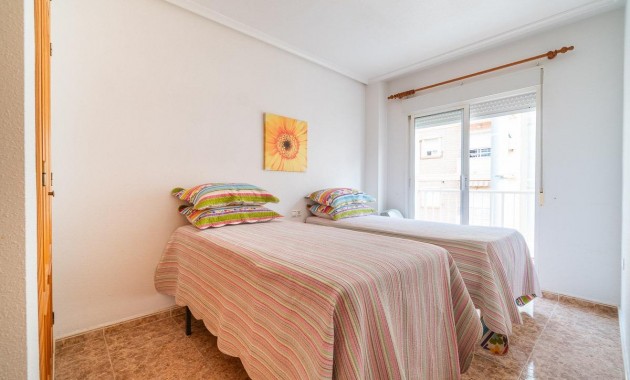Resale - Wohnung -
Torrevieja - Centro