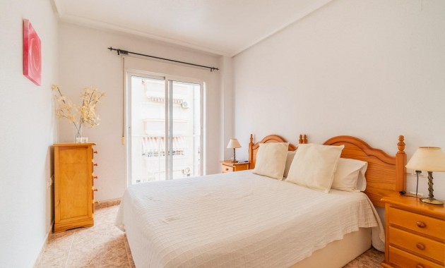 Resale - Wohnung -
Torrevieja - Centro