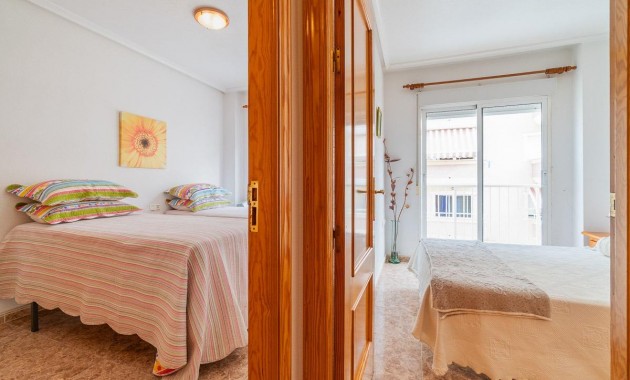 Resale - Wohnung -
Torrevieja - Centro