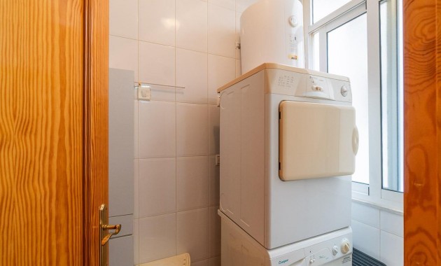 Resale - Wohnung -
Torrevieja - Centro