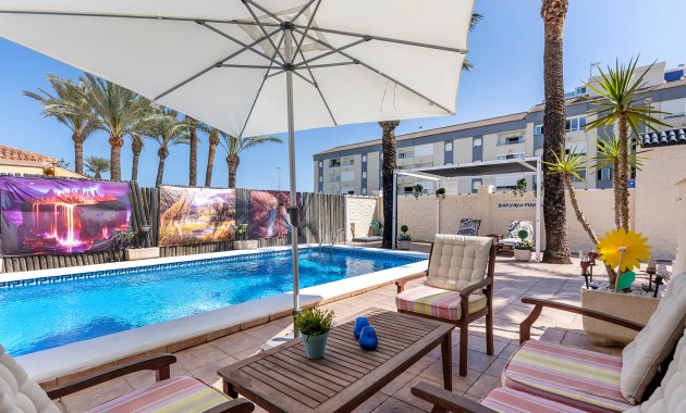 Resale - Villa -
Torrevieja - Rocio del mar