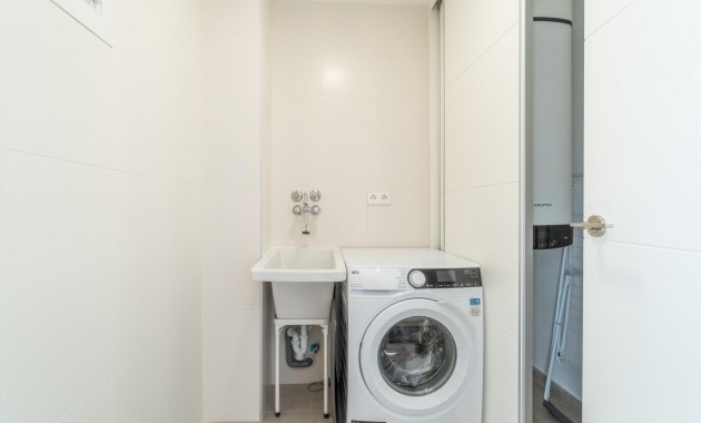 Alquiler a largo plazo - Ground Floor -
Orihuela Costa - Playa Flamenca
