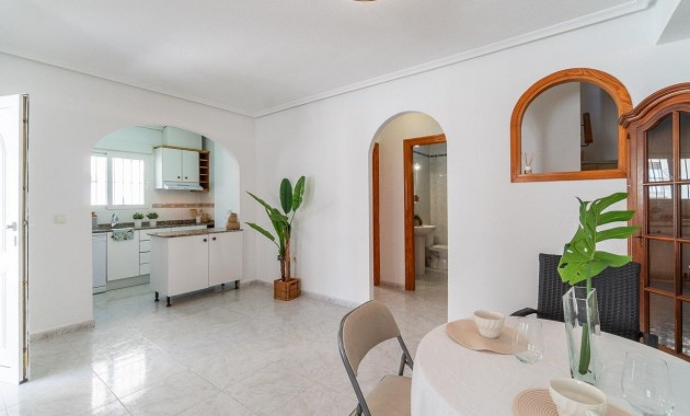 Sale - Chalet -
Orihuela Costa - Playa Flamenca