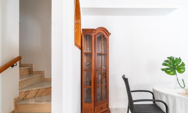 Sale - Chalet -
Orihuela Costa - Playa Flamenca