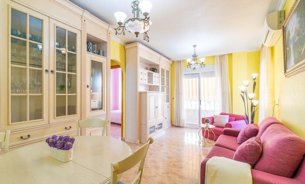 Venta - Flat -
Torrevieja - Centro
