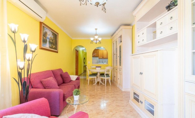 Venta - Flat -
Torrevieja - Centro