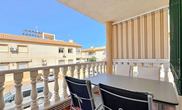 Resale - Wohnung -
Orihuela Costa - La Zenia