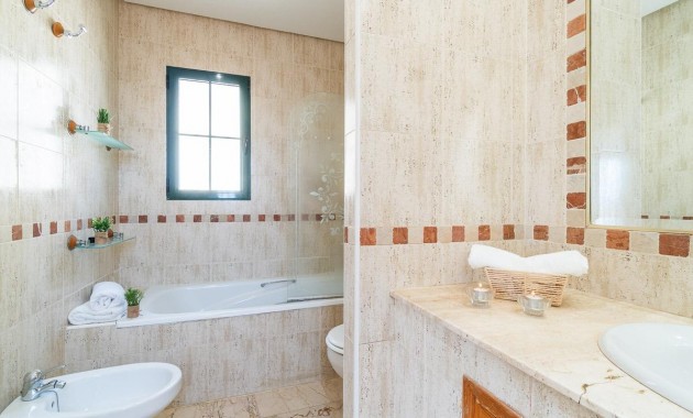 Resale - Villa -
Orihuela Costa - Villamartín-Las Filipinas