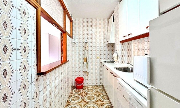 Resale - Wohnung -
Torrevieja - Rocio del mar