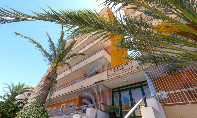 Resale - Wohnung -
Torrevieja - Rocio del mar