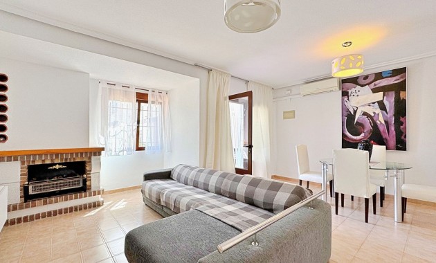 Resale - Wohnung -
Torrevieja - Rocio del mar