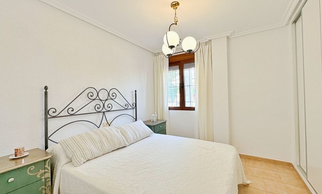 Resale - Wohnung -
Torrevieja - Rocio del mar