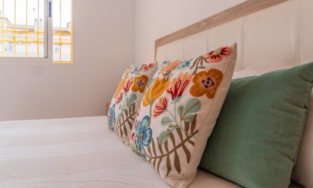 Resale - Terraced house -
Torrevieja - El limonar