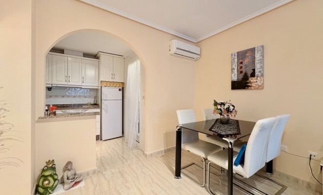 Resale - Adosado -
Orihuela - Villamartin