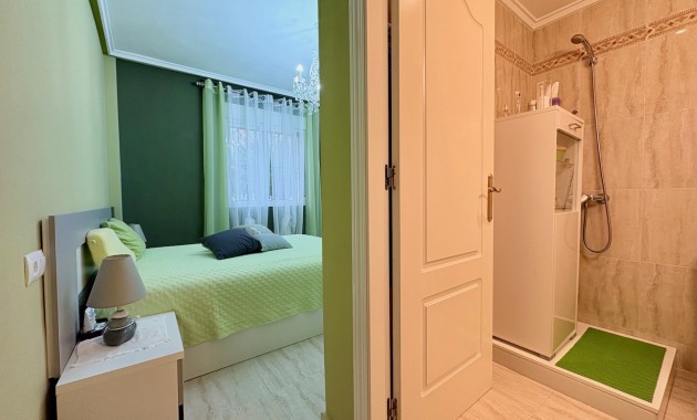 Resale - Adosado -
Orihuela - Villamartin