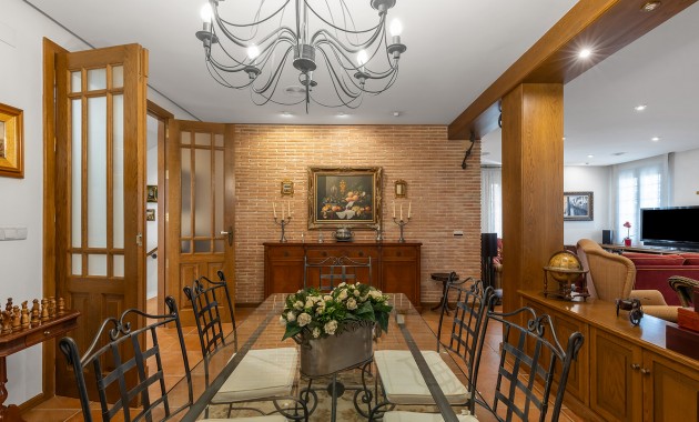 Resale - Villa -
Torrevieja - La Veleta