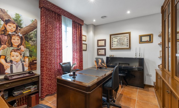 Resale - Villa -
Torrevieja - La Veleta