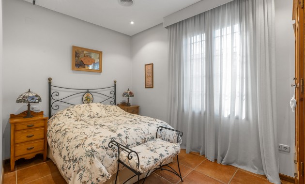 Resale - Villa -
Torrevieja - La Veleta