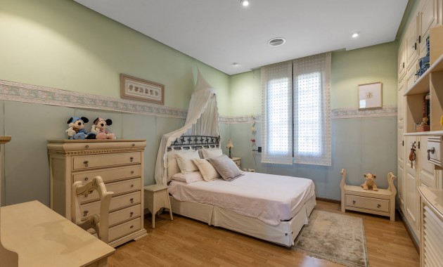 Resale - Villa -
Torrevieja - La Veleta