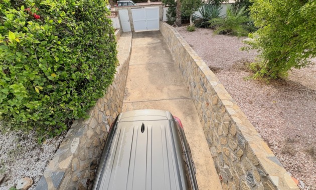 Resale - Villa -
Orihuela Costa - La Zenia