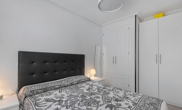 Resale - Wohnung -
Torrevieja - La Mata