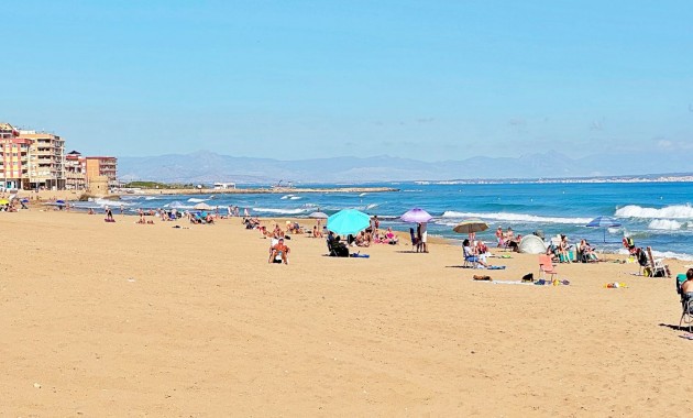 Resale - Wohnung -
Torrevieja - La Mata