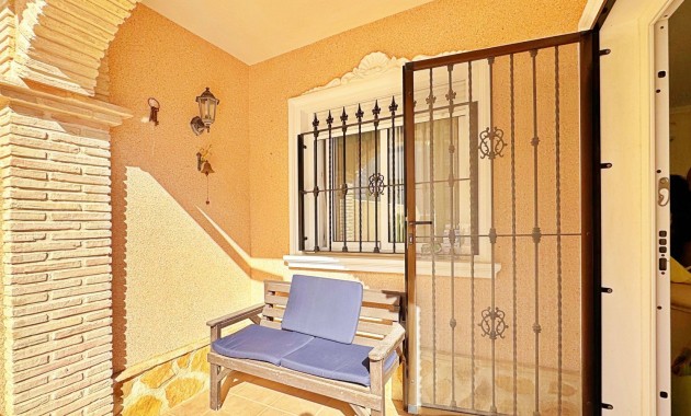 Resale - Townhouse -
Orihuela Costa - Villamartin