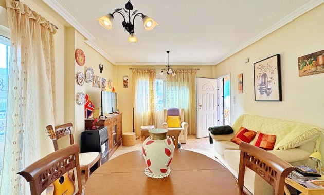 Resale - Townhouse -
Orihuela Costa - Villamartin