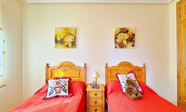 Resale - Townhouse -
Orihuela Costa - Villamartin