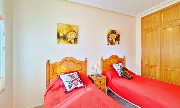 Resale - Townhouse -
Orihuela Costa - Villamartin