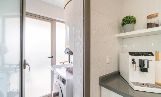 Resale - Wohnung -
Orihuela Costa - Los Dolses