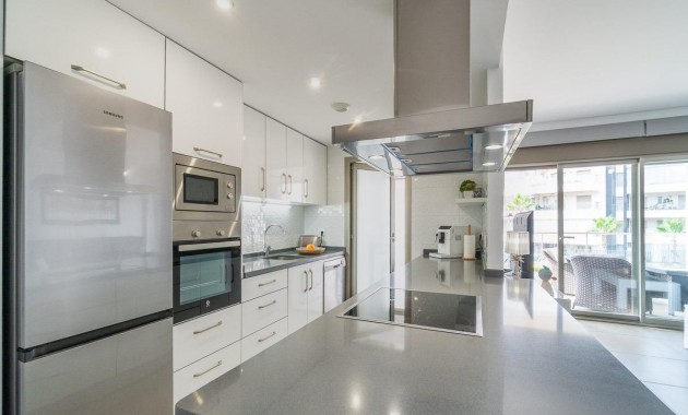 Resale - Wohnung -
Orihuela Costa - Los Dolses