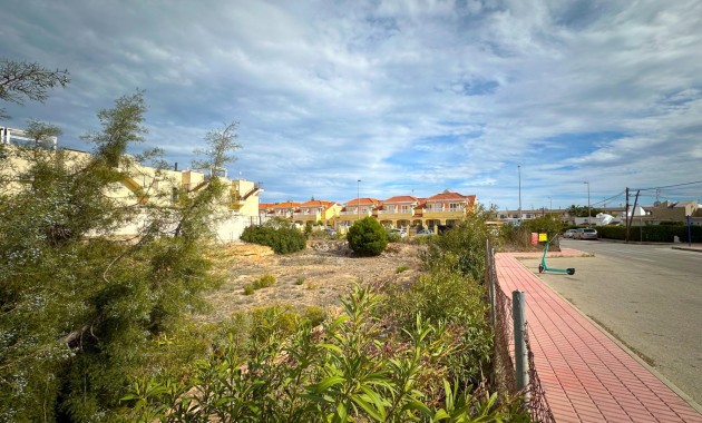 Resale - Plot -
Orihuela Costa - Playa Flamenca
