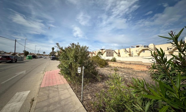 Resale - Plot -
Orihuela Costa - Playa Flamenca