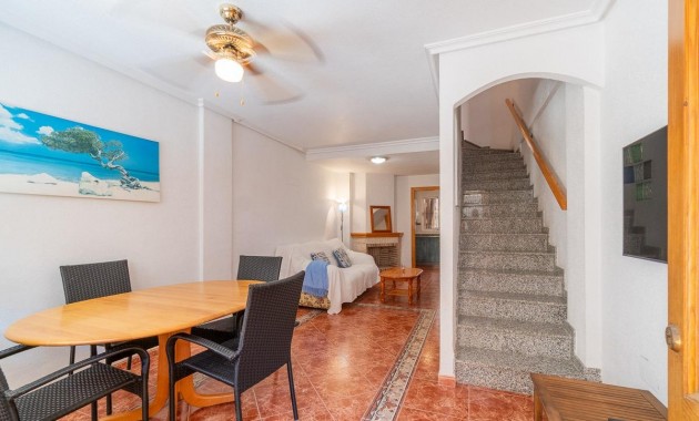 Resale - Terraced house -
Orihuela Costa - Playa Flamenca