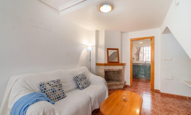 Resale - Terraced house -
Orihuela Costa - Playa Flamenca