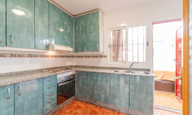 Resale - Terraced house -
Orihuela Costa - Playa Flamenca