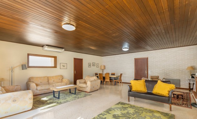 Venta - Villa -
Orihuela Costa - Las Filipinas